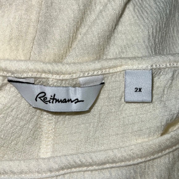 Reitmans Batwing/Dolman Sleeve Tee - Picture 5 of 7